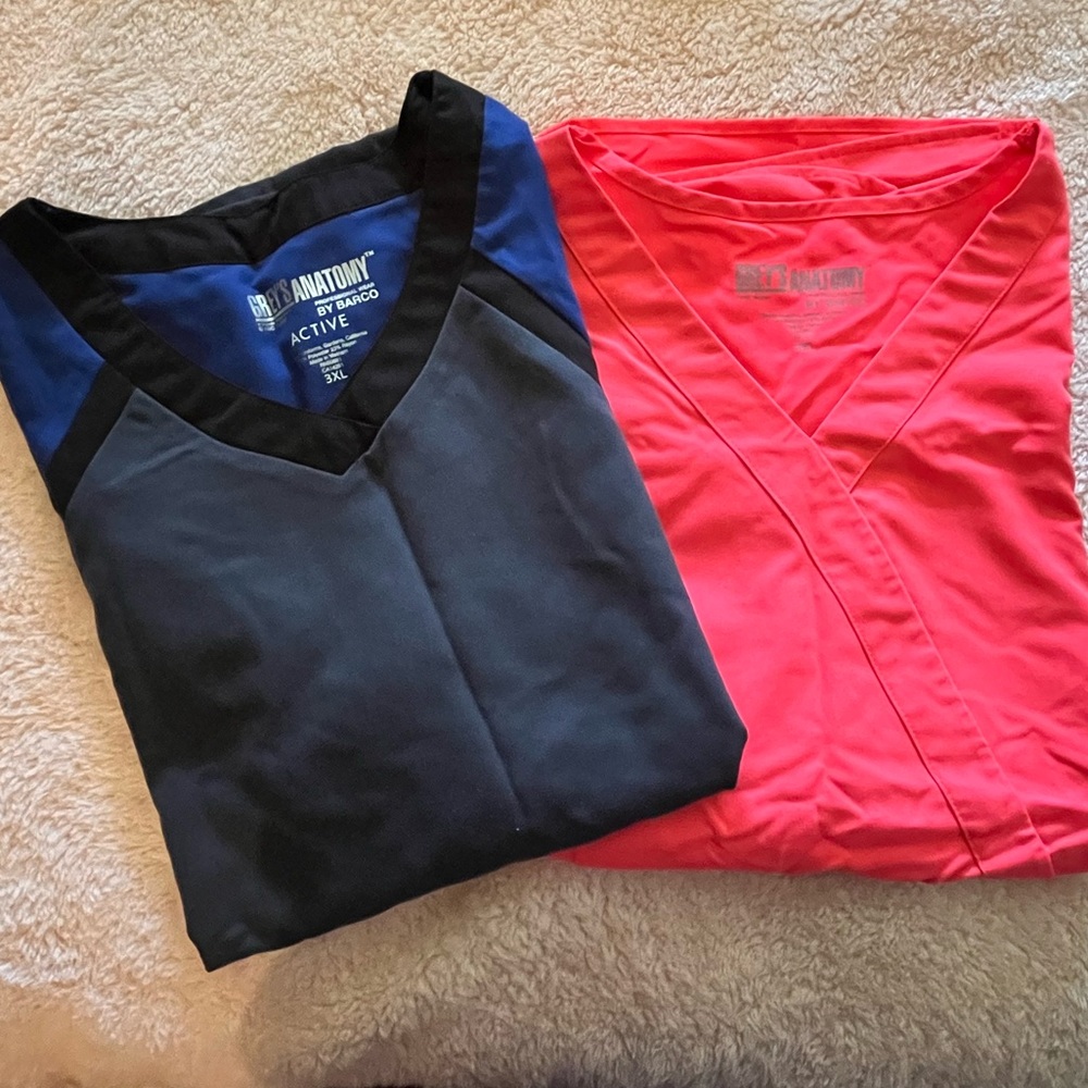 Scrub top (2 piece)